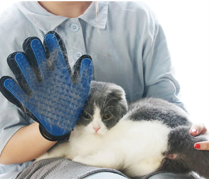 Pet Grooming Glove for Cats & Dogs – Deshedding & Massage Brush