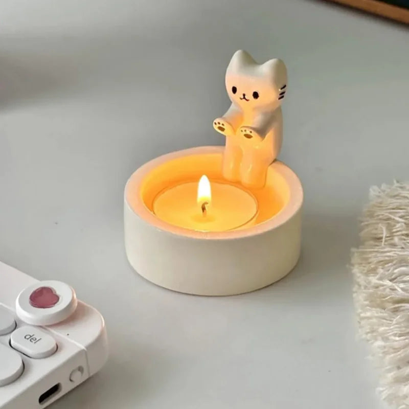 Cute Kitten Candle Holder – Cartoon Cat Aromatherapy Candlestick